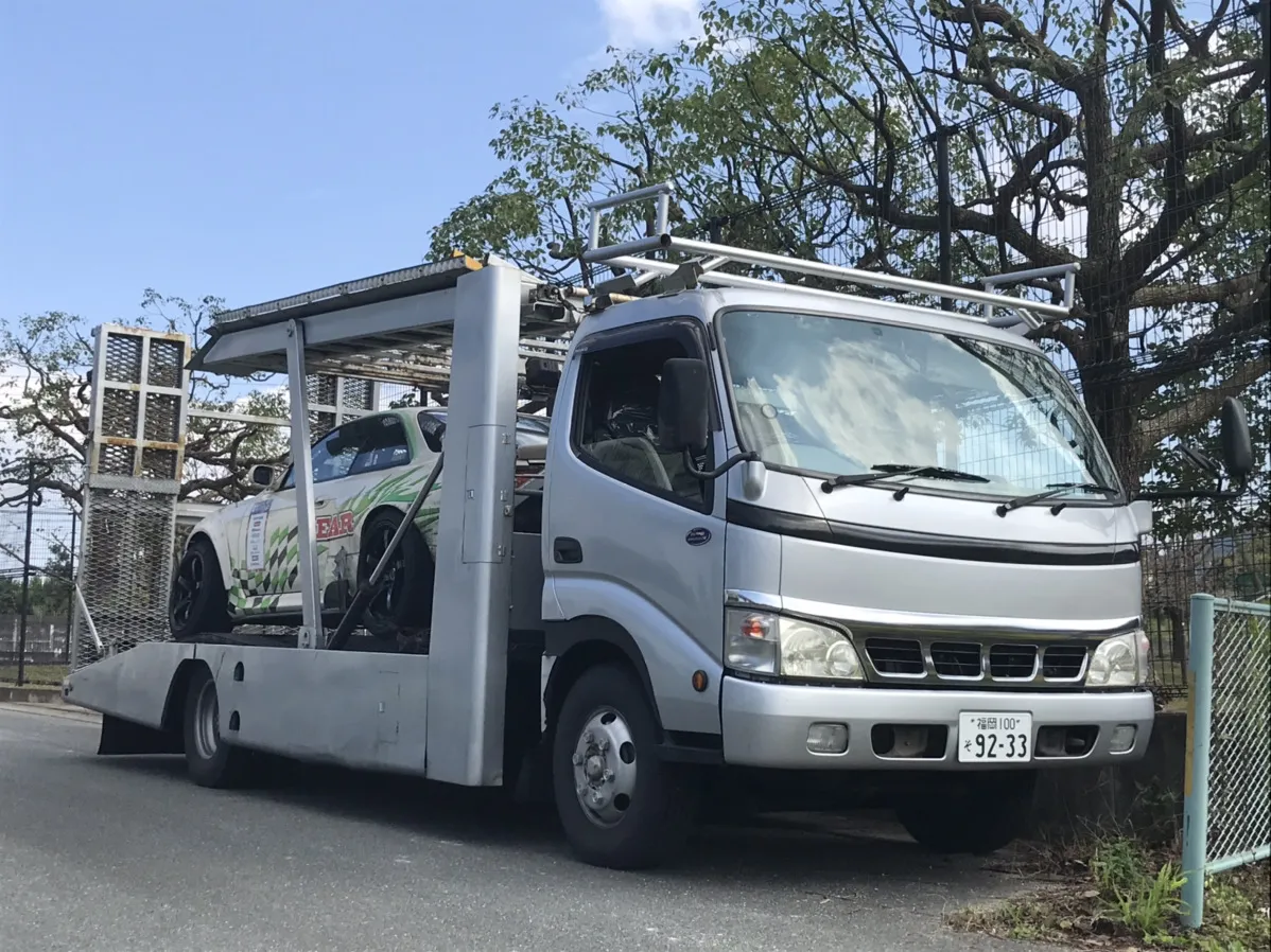 積載車2台所有しております！