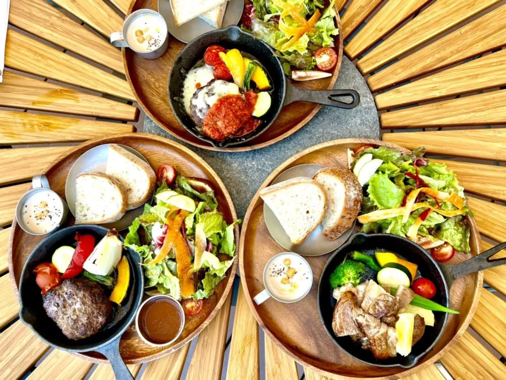 飲食も経営